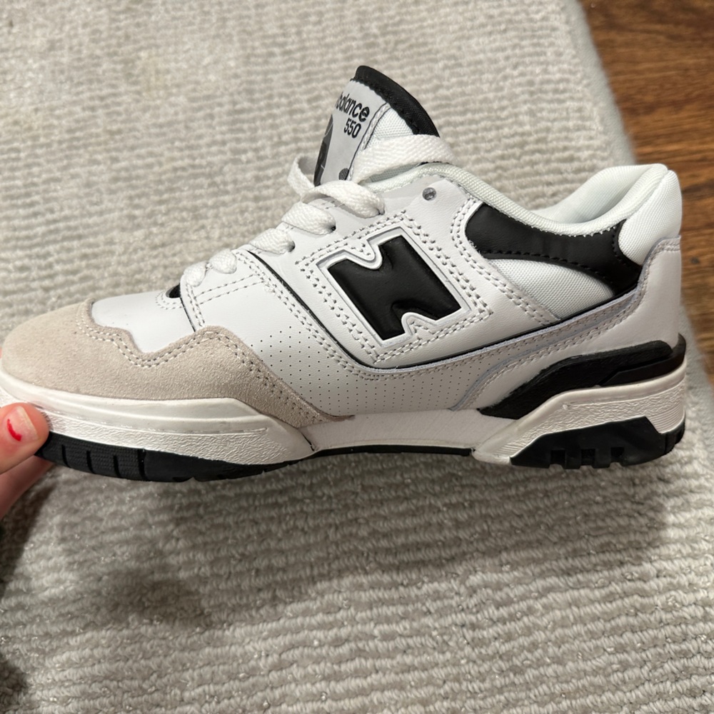 New Balance 550 Sea Salt Black Mens size 6 Women’s size 7.5